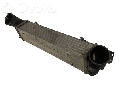 Starpdzesētāja radiators