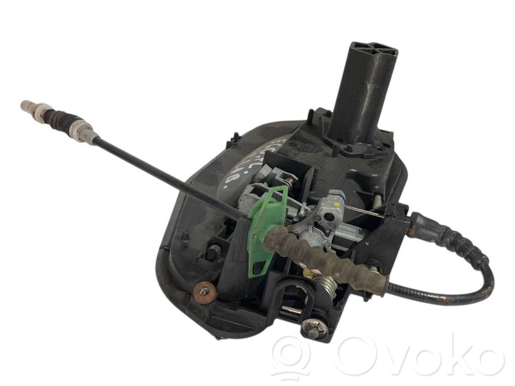 Aizmugurē turētājs / kronšteins ārējam atvēršanas rokturim