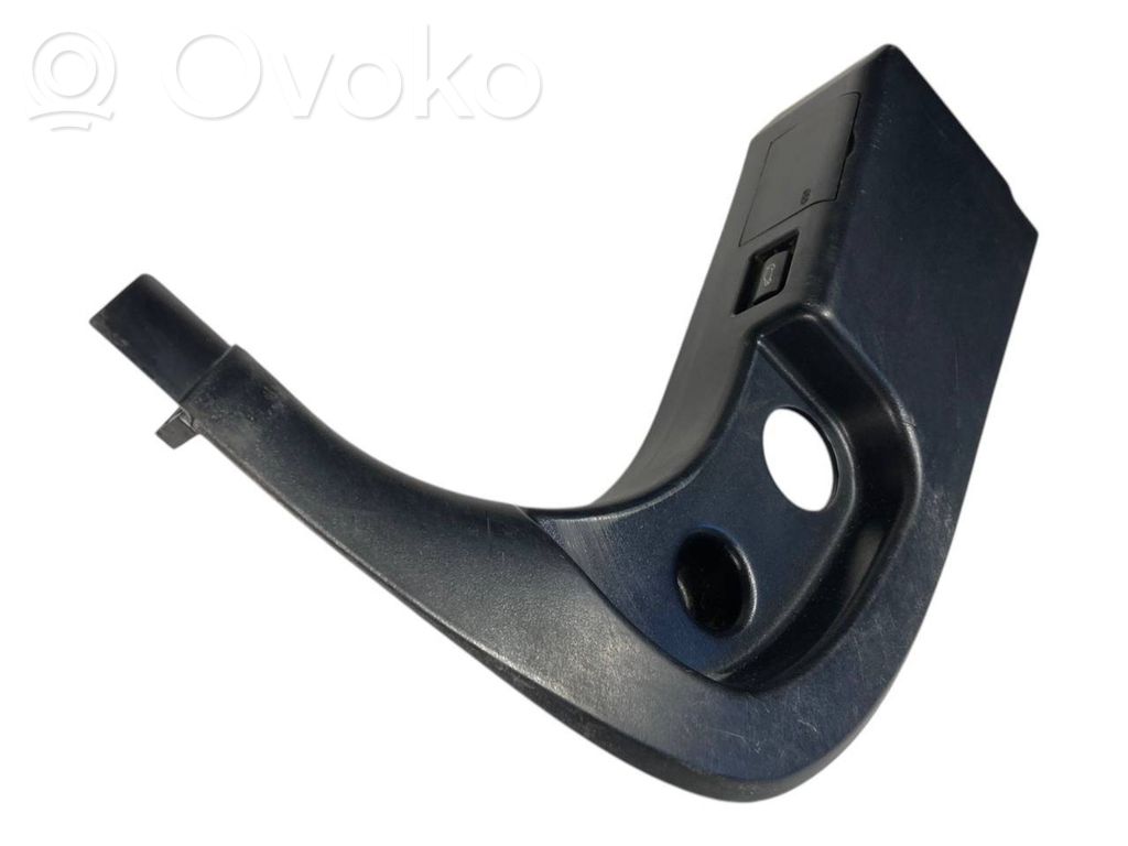 Kāju zonas sānu dekoratīvā apdare