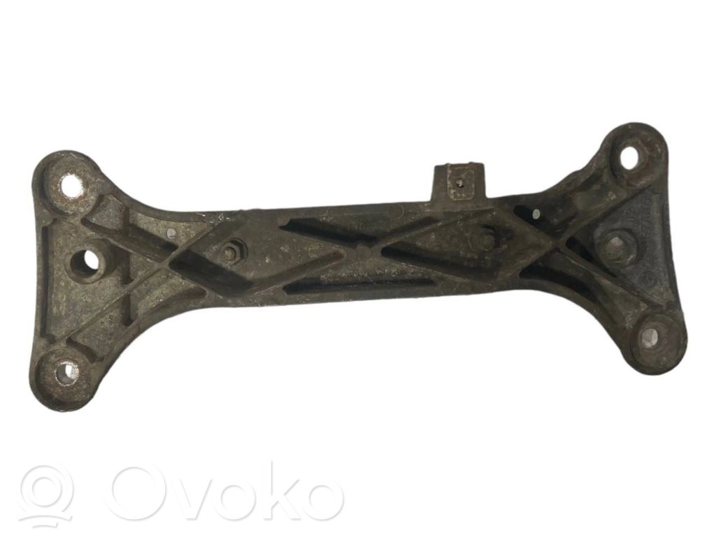 Pārnesumkārbas stiprinājuma kronšteins