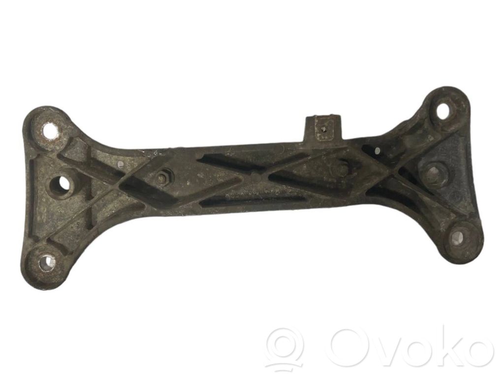 Transmission mounting bracket