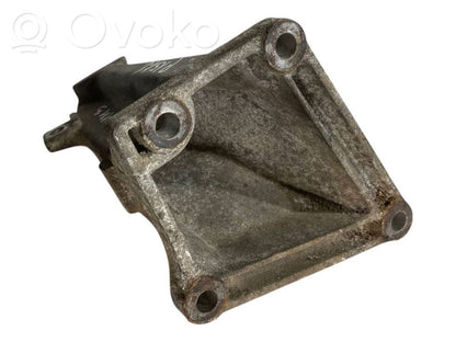 Кронштейн крепления двигателя