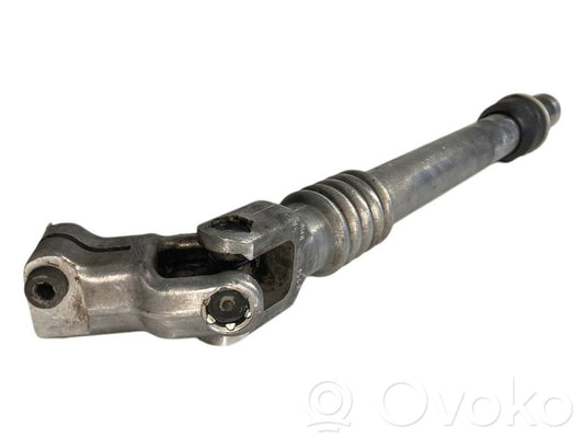 Stūresrata ass krustsavienojums