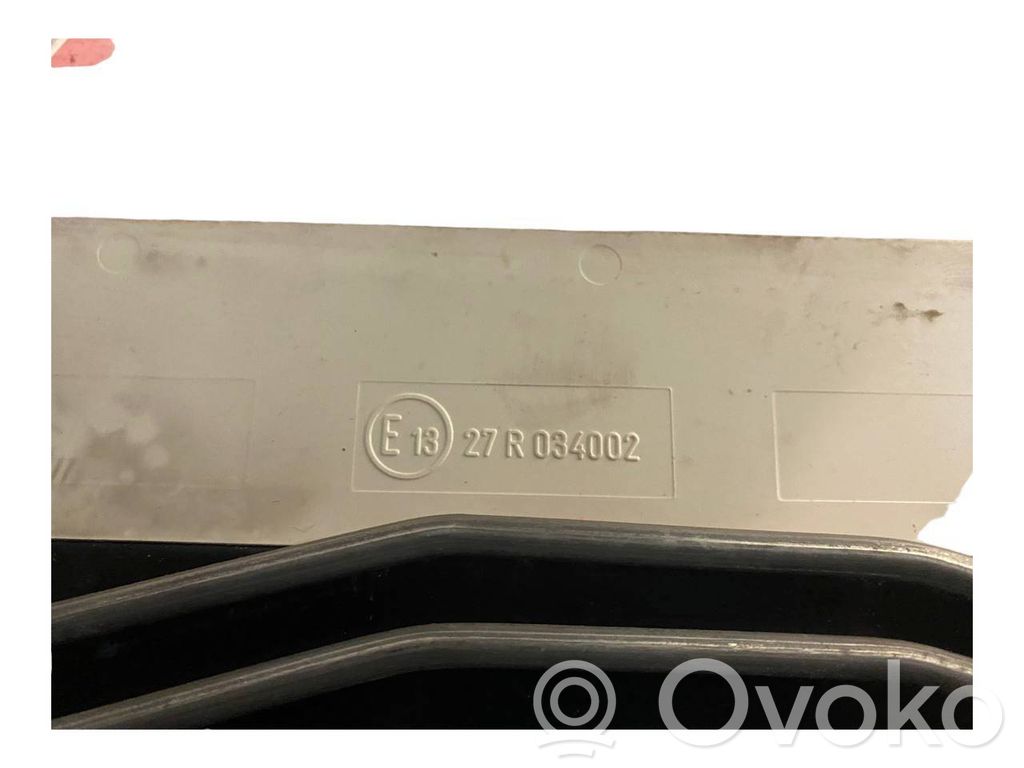 Side decorative trim panel