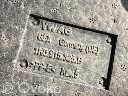 Akumulatora nostiprināšanas pamatne