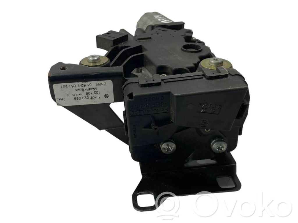 Aizmugurējā loga tīrītāja motoriņš