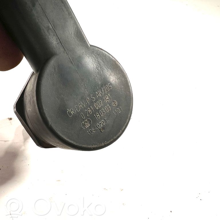 Fuel pressure regulator