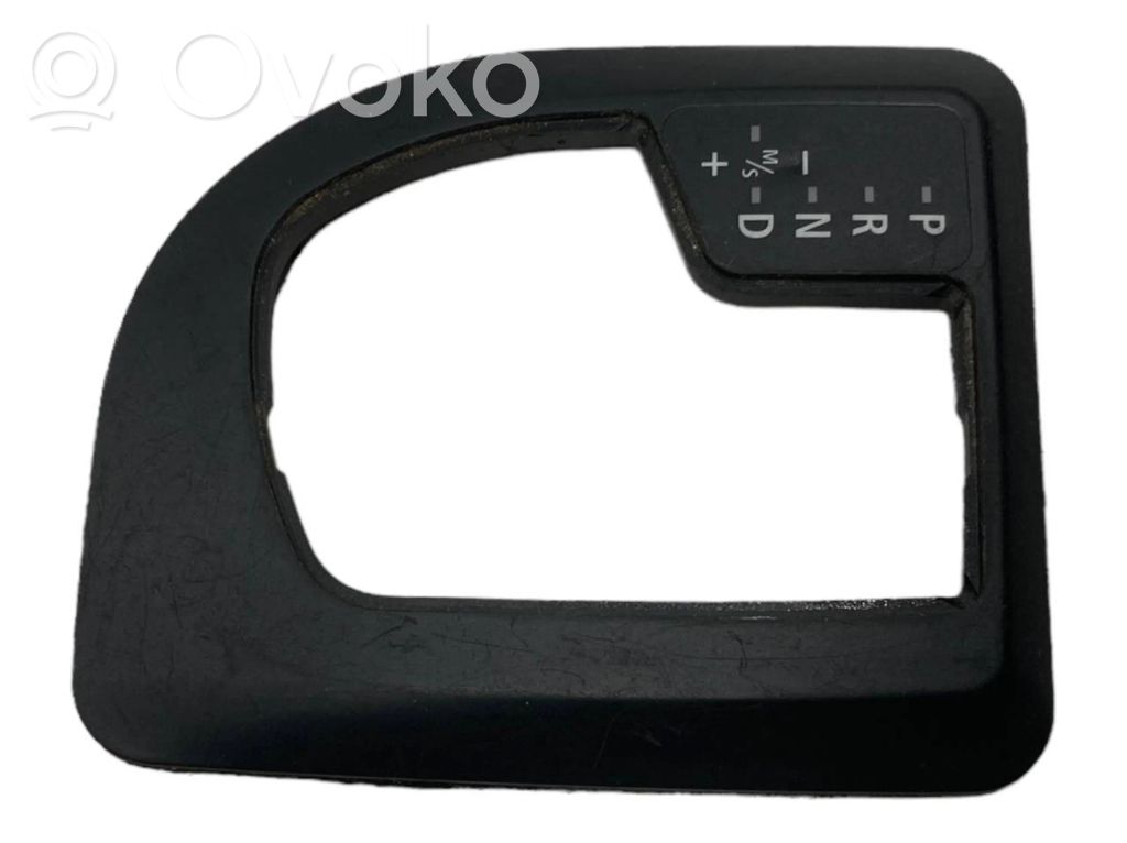 Gear shift lever decorative trim (plastic)