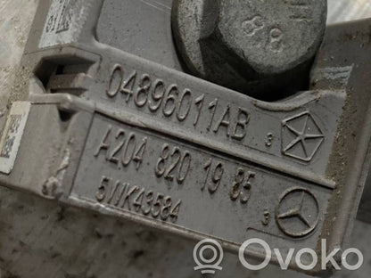 Priekšpusē bampera sija / balka