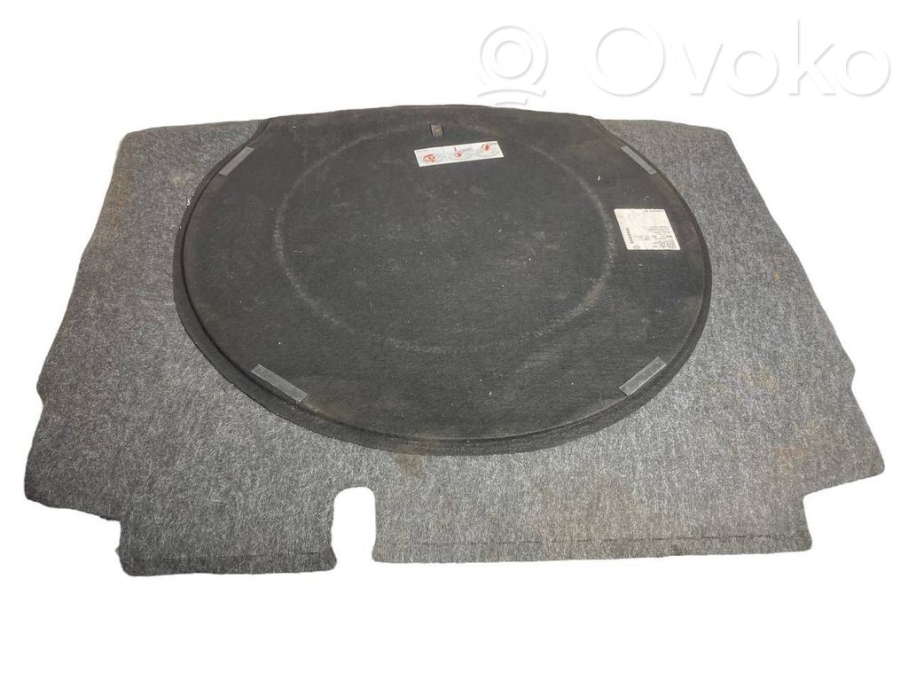 Bagāžnieka paklājiņš