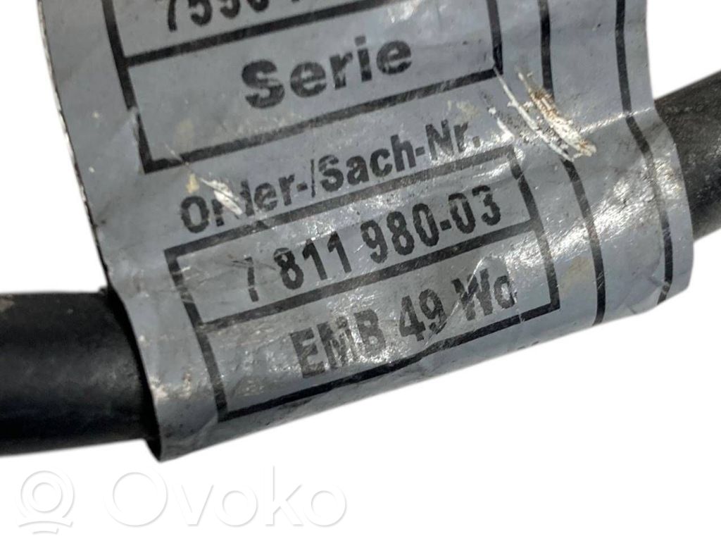 Pārnesumkārbas vadu instalācija