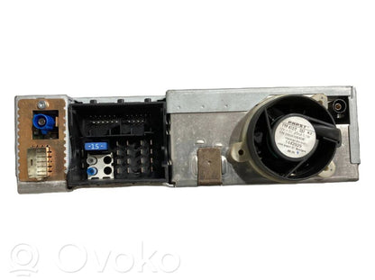 Radio / CD/DVD atskaņotājs / navigācija