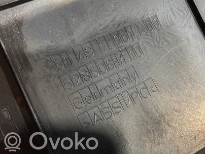Augšējā dekoratīvā apdare (pie loga)