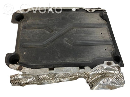 Dzinēja apakšas aizsargs (priekšdaļā)