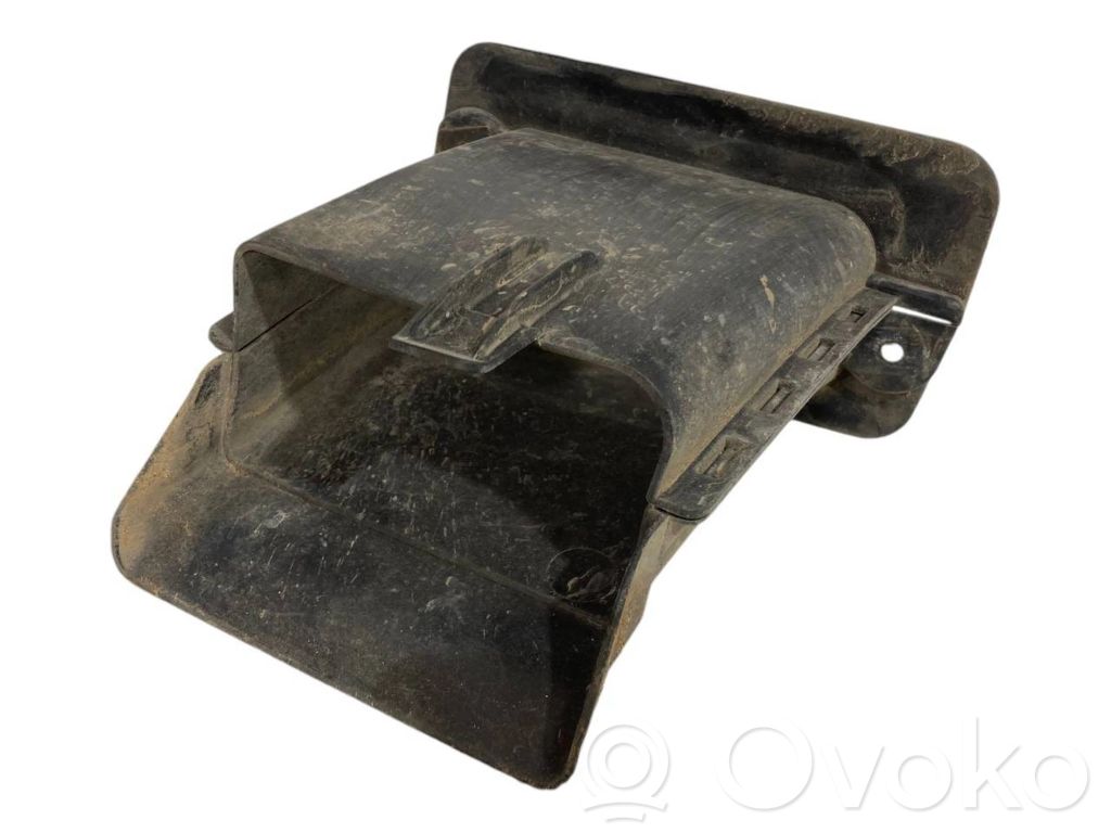 Brake cooling air duct