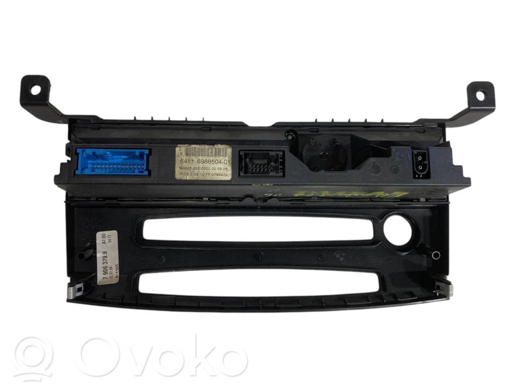 Gaisa kondicioniera / klimata kontroles / salona apsildes vadības bloks (salonā)