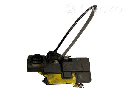 Aizmugurē slēdzene