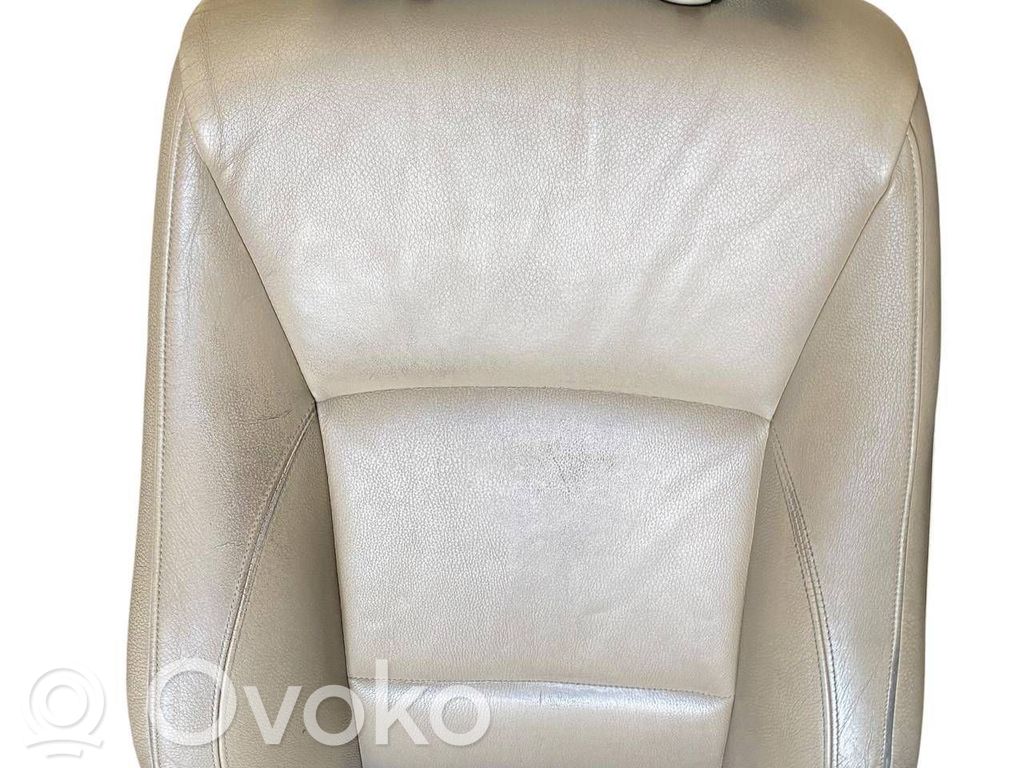 Salona daļu komplekts