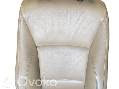 Salona daļu komplekts