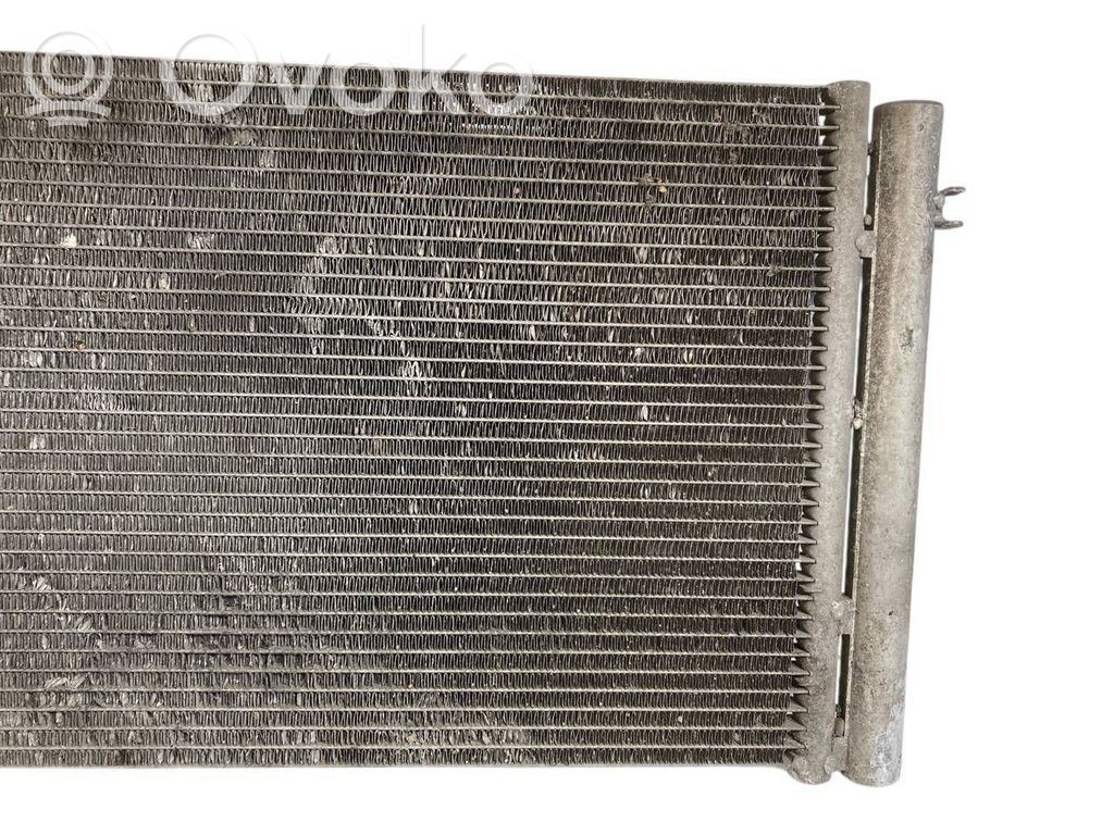Gaisa kondicioniera dzeses radiators